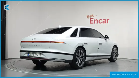 HYUNDAI GRANDEUR 2,5 GASOLINE 2WD