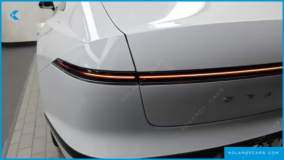 HYUNDAI GRANDEUR 2,5 GASOLINE 2WD