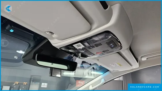 HYUNDAI STARIA CARGO 5-SEATER