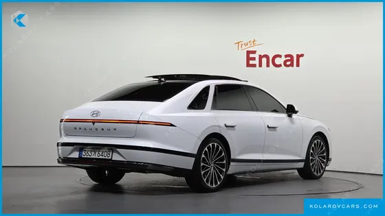 HYUNDAI GRANDEUR 2,5 GASOLINE 2WD