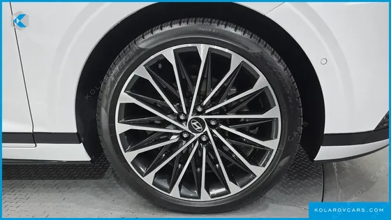 HYUNDAI GRANDEUR 2,5 GASOLINE 2WD