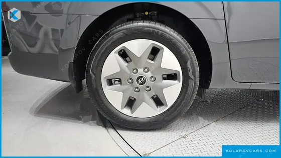 HYUNDAI STARIA HEV 1.6 TOURER 11-SEATER