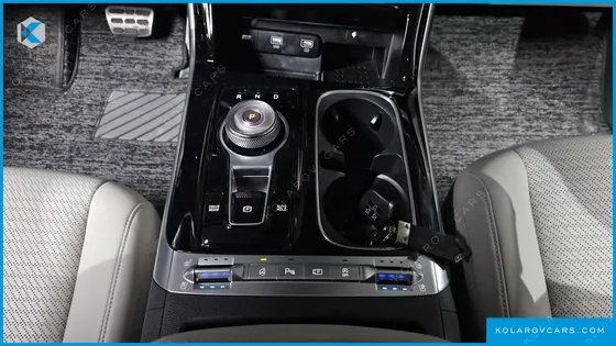 KIA CARNIVAL 7-SEATER SIGNATURE