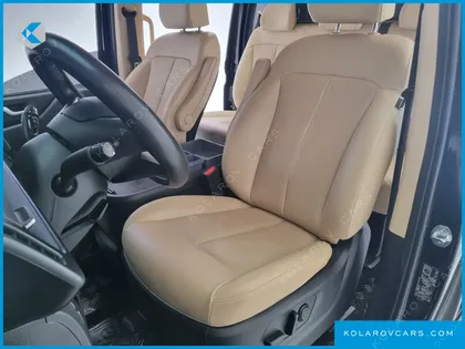 HYUNDAI STARIA L3.5 CARGO 5-SEATER
