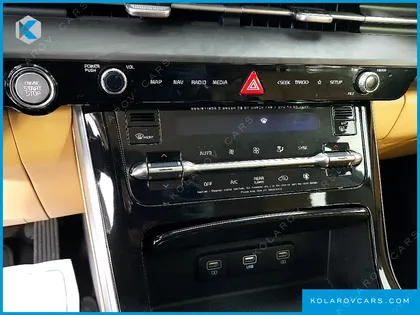 KIA CARNIVAL 9-SEATER NOBLESSE