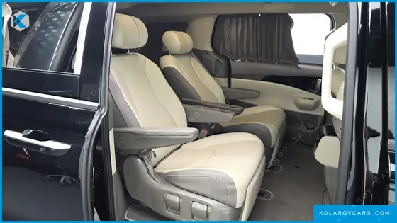 KIA CARNIVAL GASOLINE 7-SEATER HI LIMOUSINE