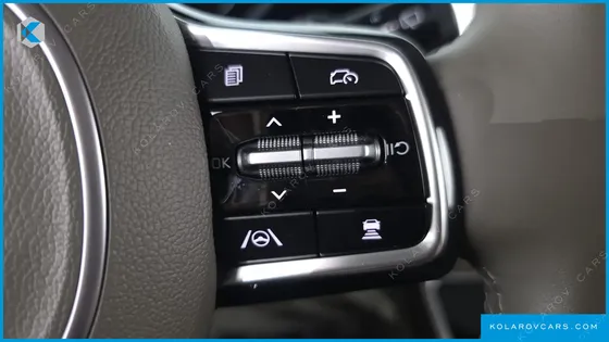 KIA CARNIVAL GASOLINE 7-SEATER HI LIMOUSINE