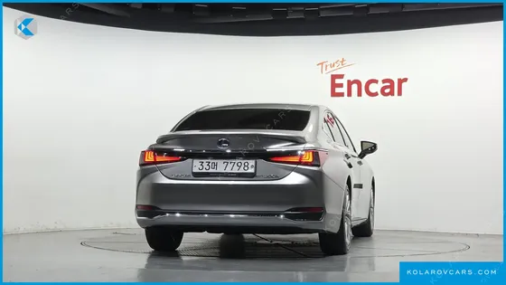 LEXUS ES EXECUTIVE