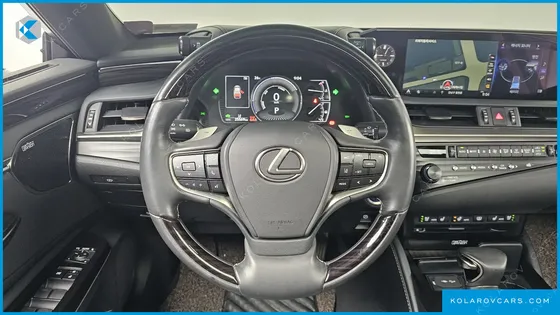 LEXUS ES EXECUTIVE