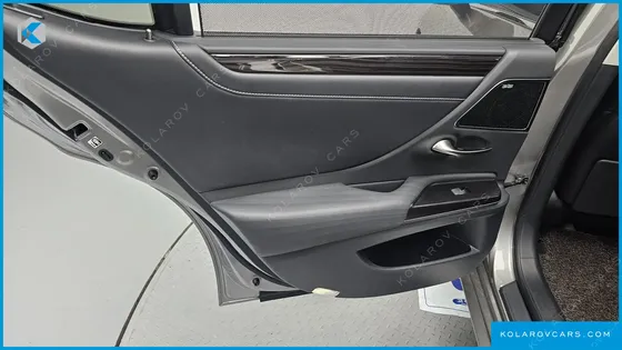 LEXUS ES EXECUTIVE