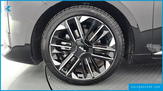 KIA K8 2.5 GASOLINE 2WD