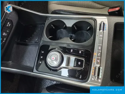 KIA CARNIVAL HEV 9SEATER NOBLESS