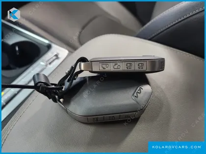KIA CARNIVAL HEV 9SEATER NOBLESS