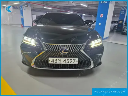 LEXUS ES EXECUTIVE