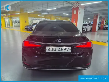 LEXUS ES EXECUTIVE