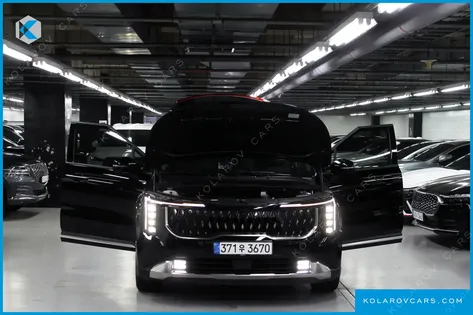 KIA CARNIVAL 9-SEATER NOBLESSE