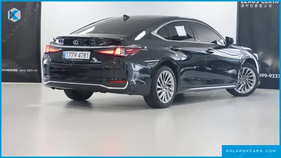 LEXUS ES EXECUTIVE