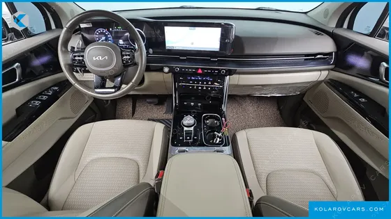 KIA CARNIVAL GASOLINE 7-SEATER HI-LIMOUSINE