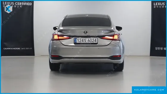 LEXUS ES LUXURY PLUS