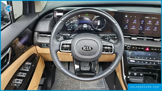 KIA CARNIVAL 7-SEATER SIGNATURE