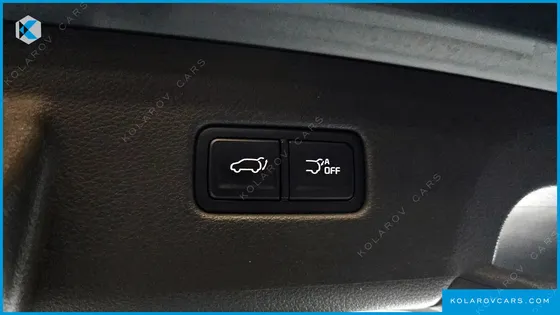 KIA CARNIVAL 7-SEATER SIGNATURE