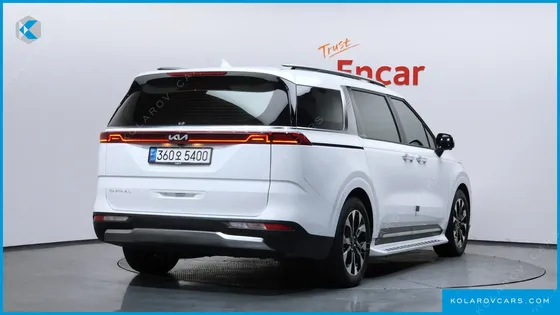 KIA CARNIVAL 7-SEATER SIGNATURE
