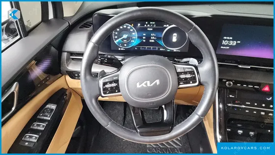 KIA CARNIVAL 7-SEATER SIGNATURE