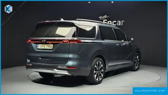 KIA CARNIVAL 9-SEATER SIGNATURE