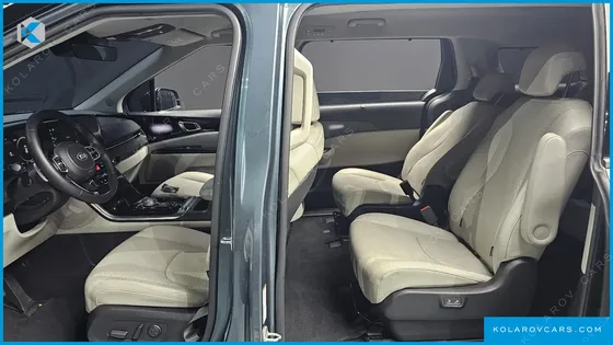KIA CARNIVAL 9-SEATER SIGNATURE