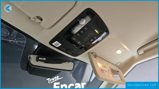 KIA CARNIVAL 9-SEATER SIGNATURE