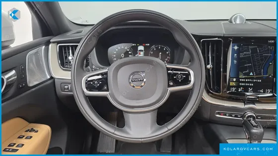 VOLVO XC60 T6 INSCRIPTION