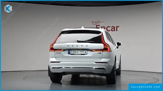 VOLVO XC60 B5 ULTIMATE BRIGHT