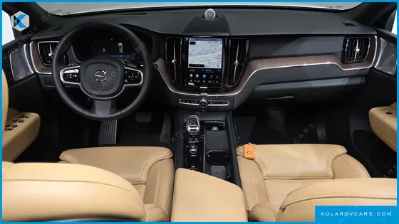 VOLVO XC60 B5 ULTIMATE BRIGHT