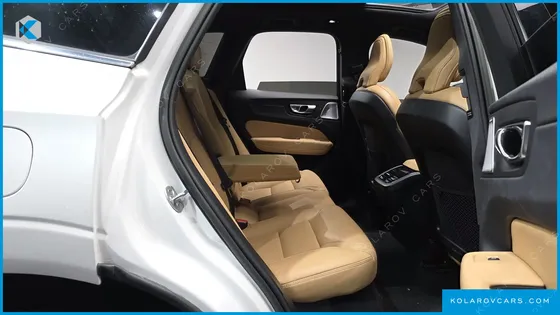 VOLVO XC60 B5 ULTIMATE BRIGHT