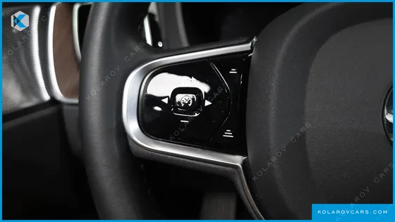 VOLVO XC60 B5 ULTIMATE BRIGHT