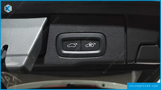 VOLVO XC60 B5 ULTIMATE BRIGHT