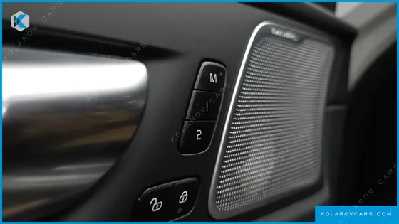 VOLVO XC60 B5 ULTIMATE BRIGHT