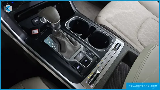 KIA CARNIVAL 9-SEATER PRESTIGE