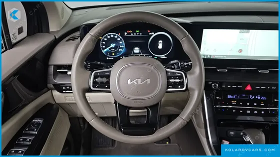 KIA CARNIVAL 9-SEATER PRESTIGE