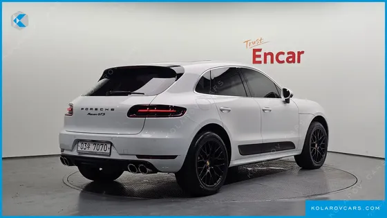PORSCHE MACAN 3.0 GTS