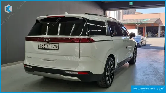 KIA CARNIVAL 9-SEATER NOBLESSE