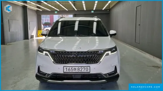 KIA CARNIVAL 9-SEATER NOBLESSE