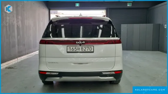 KIA CARNIVAL 9-SEATER NOBLESSE
