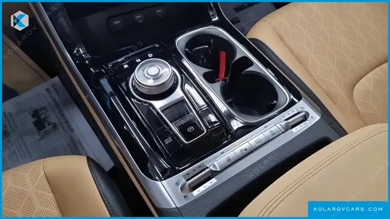 KIA CARNIVAL 9-SEATER NOBLESSE