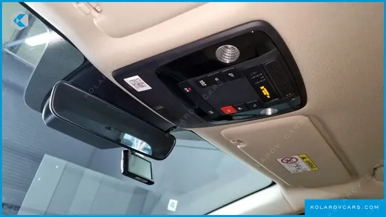 KIA CARNIVAL 9-SEATER NOBLESSE