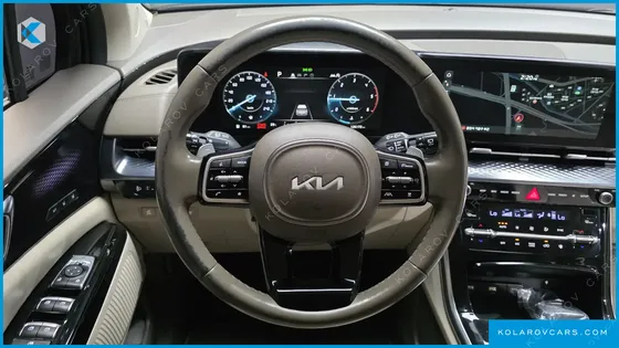KIA CARNIVAL 9-SEATER HI-LIMOUSINE