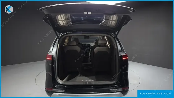 KIA CARNIVAL 9-SEATER HI-LIMOUSINE