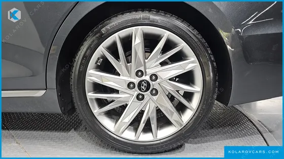 HYUNDAI GRANDEUR 2.5