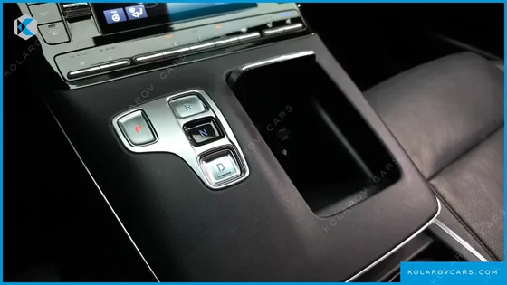 HYUNDAI GRANDEUR 3.3