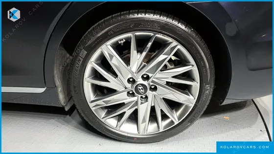 HYUNDAI GRANDEUR 3.3
